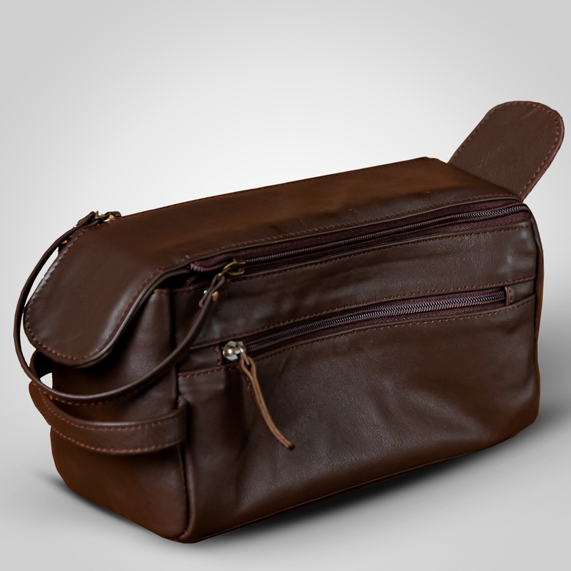 The Handy Toiletry – Italian Leather Dopp Kit