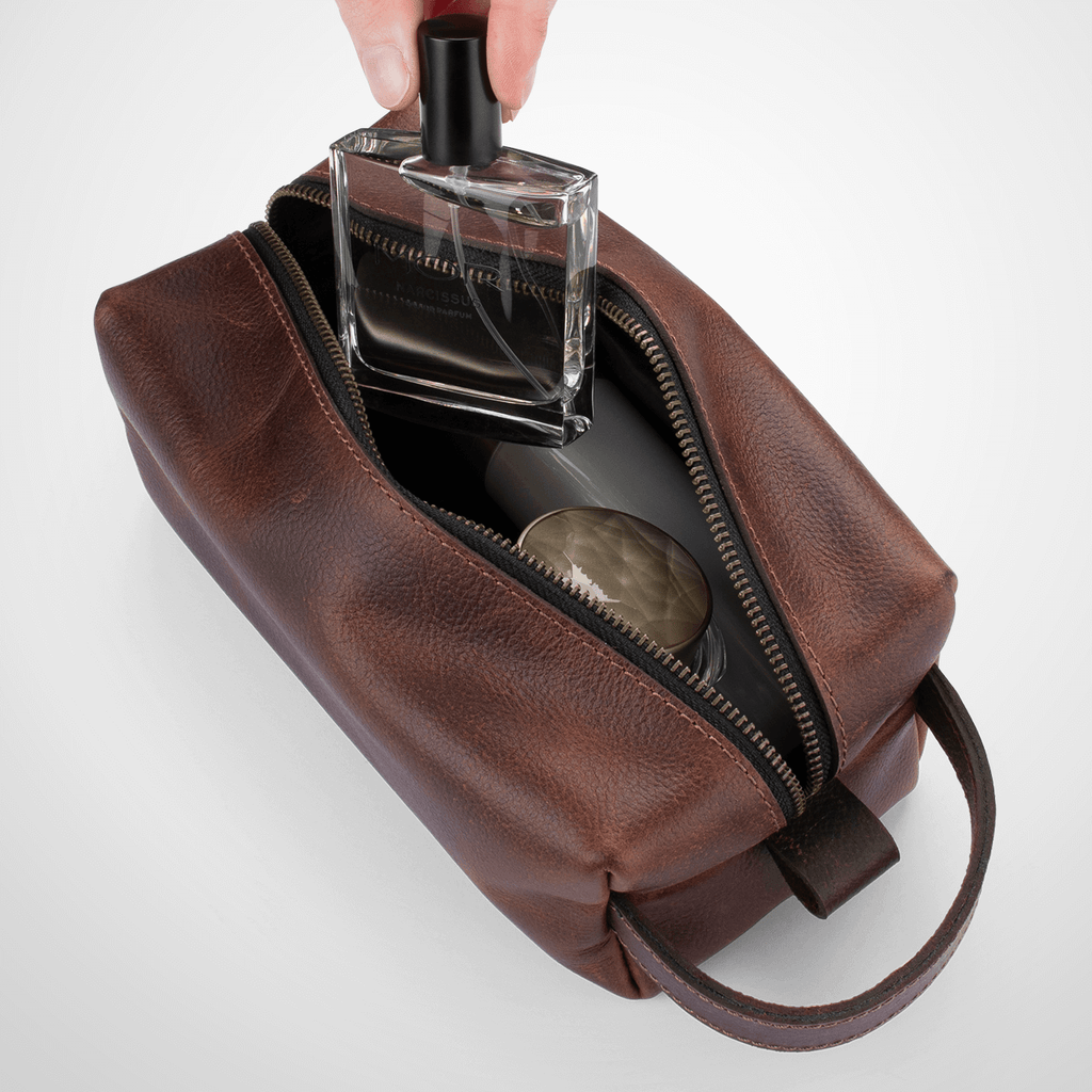 The Dopp - Leather Toiletry Bag - Dellamano