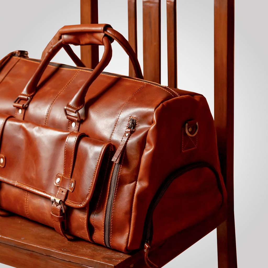 The Escape – Leather Duffle Bag with Shoe Compartment - Dellamano